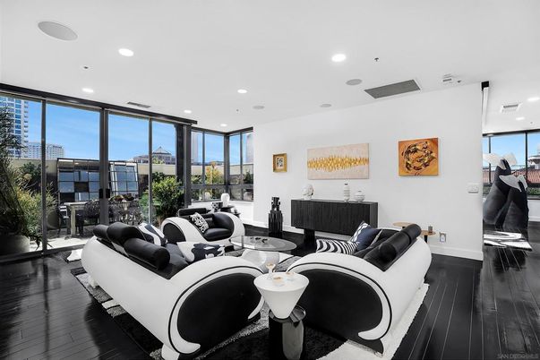 Interior, Living room, Recessed Lighting, Water, Wood Texture Flooring