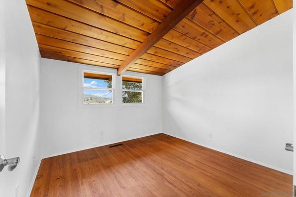 Empty room, Interior, Wooden Beams, Wooden Ceilings, Wood Texture Flooring