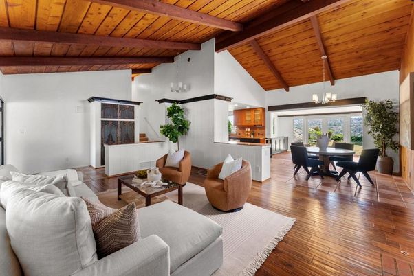 Chandelier, Dining room, Interior, Living room, Pendant Lights, Wooden Beams, Wooden Ceilings, Wood Texture Flooring