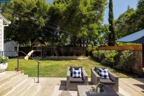 Backyard, Exterior, Playground