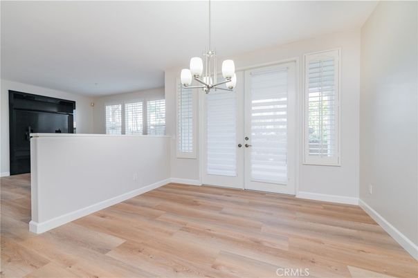 Chandelier, Empty room, Interior, Pendant Lights, Wood Texture Flooring