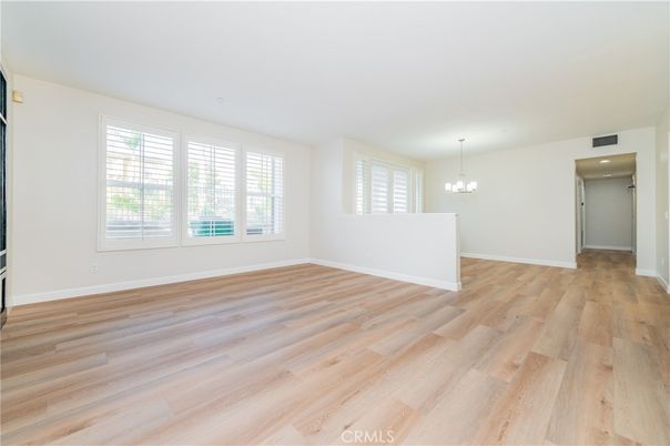 Chandelier, Empty room, Interior, Pendant Lights, Wood Texture Flooring