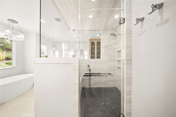 Bathroom, Glass Shower, Interior, Pendant Lights, Recessed Lighting