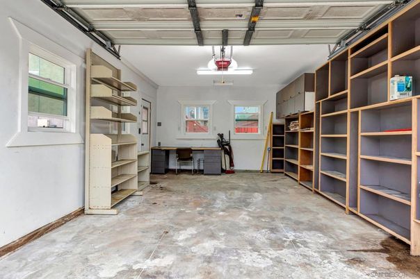 Garage, Interior