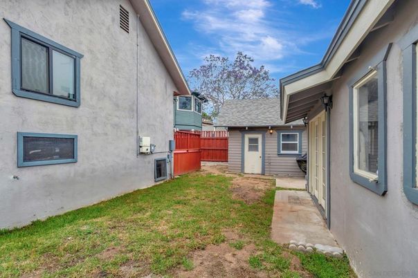 Backyard, Exterior