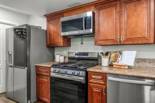 Interior, Kitchen, Stainless Steel Appliances, Wood Texture Flooring