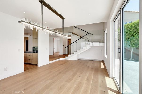 Interior, Pendant Lights, Recessed Lighting, Wood Texture Flooring