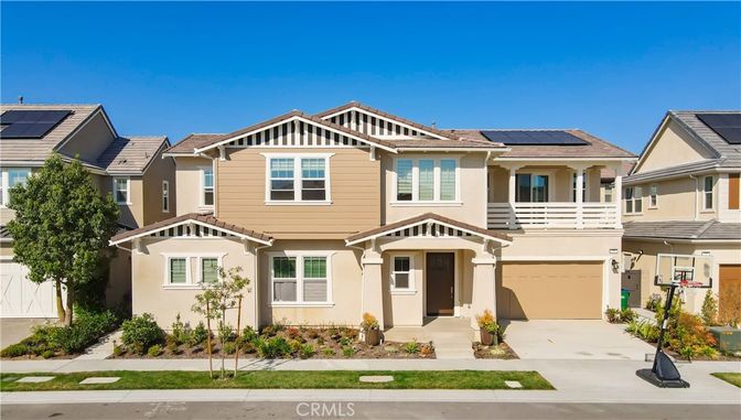 Attached, Exterior, Facade, Solar Panels, Mediterranean