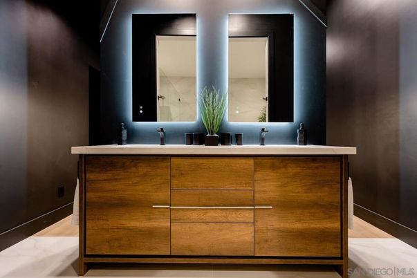 Bathroom, Dual Sink Vanities, Interior, Wood Texture Flooring