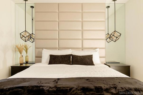Bedroom, Interior, Pendant Lights