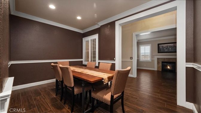 Dining room, Fireplace, Interior, Recessed Lighting, Wood Texture Flooring