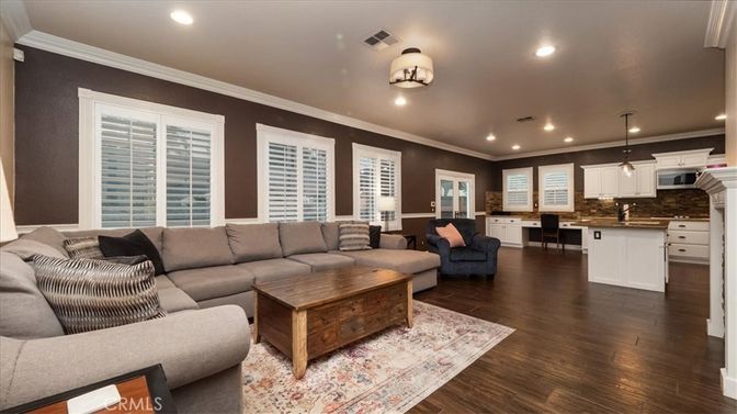 Interior, Kitchen, Living room, Pendant Lights, Recessed Lighting, Wood Texture Flooring