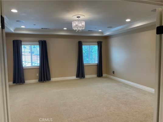 Chandelier, Empty room, Interior, Recessed Lighting