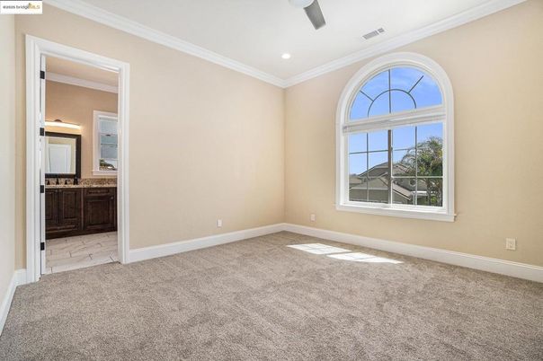 Bathroom, Empty room, Interior, Recessed Lighting