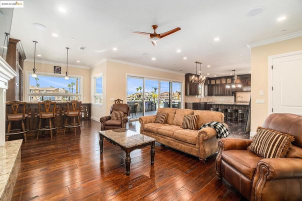 Interior, Kitchen, Living room, Pendant Lights, Recessed Lighting, Wood Texture Flooring