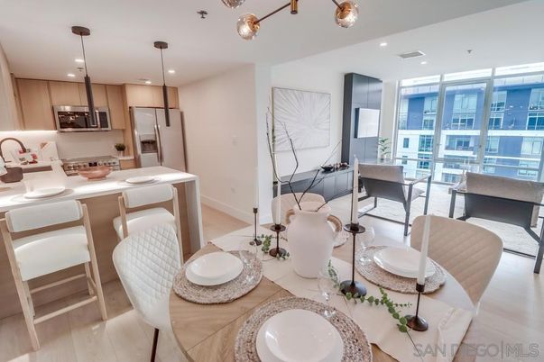 Dining room, Interior, Kitchen, Pendant Lights, Recessed Lighting, Stainless Steel Appliances