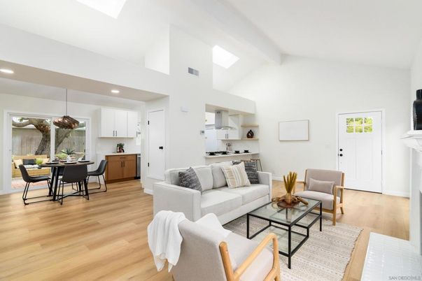 Dining room, Interior, Kitchen, Living room, Pendant Lights, Recessed Lighting, Wood Texture Flooring