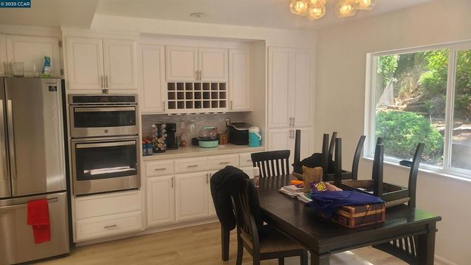 Dining room, Interior, Kitchen, Stainless Steel Appliances, Wood Texture Flooring