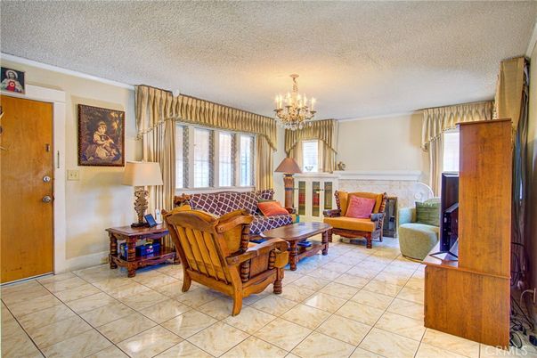 Chandelier, Fireplace, Interior, Living room