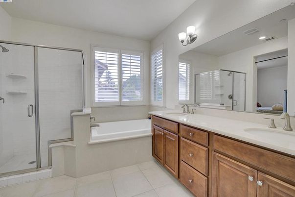 Bathroom, Dual Sink Vanities, Glass Shower, Interior, Recessed Lighting
