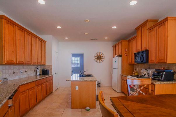 Interior, Kitchen, Recessed Lighting