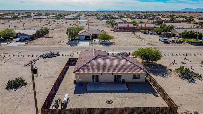 Exterior, Drone