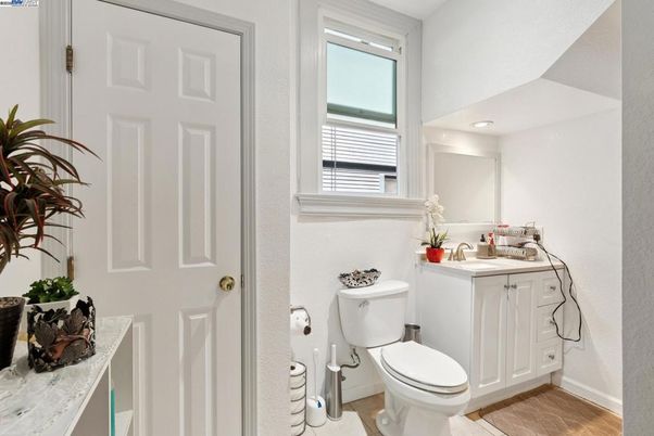 Bathroom, Interior, Recessed Lighting, Wood Texture Flooring