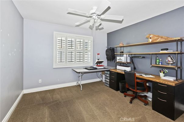 Home Office, Interior