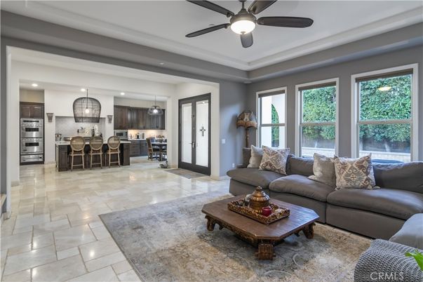 Interior, Kitchen, Living room, Pendant Lights, Recessed Lighting, Stainless Steel Appliances