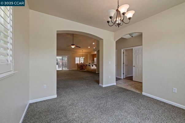 Chandelier, Empty room, Interior, Recessed Lighting