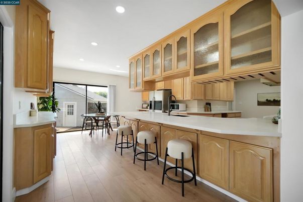 Dining room, Interior, Kitchen, Recessed Lighting, Wood Texture Flooring