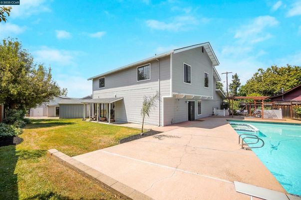 Backyard, Exterior, Pool