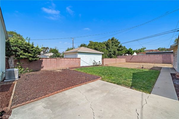 Backyard, Detached Garage, Exterior