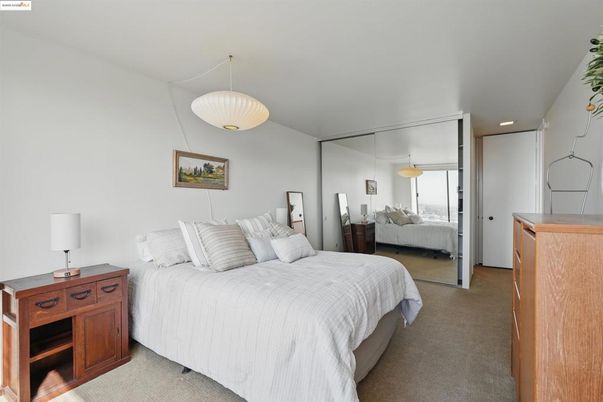 Bedroom, Interior, Pendant Lights, Recessed Lighting