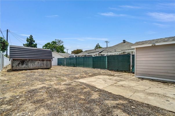 Backyard, Exterior