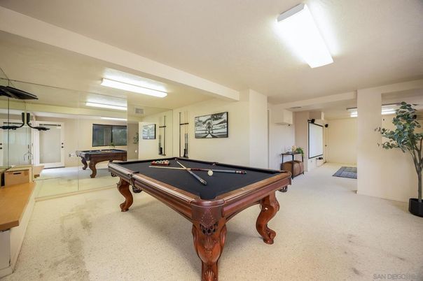 Billiard Table, Game Room, Interior
