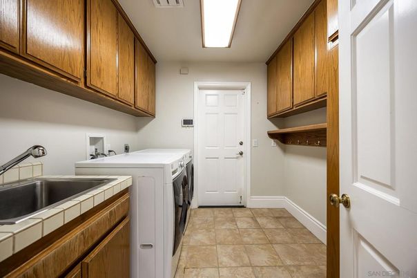 Interior, Washer