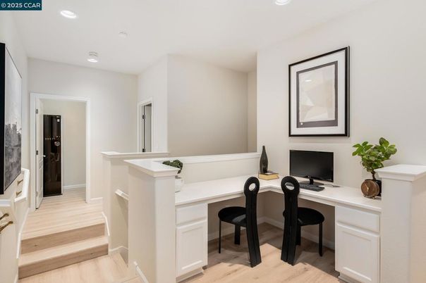 Home Office, Interior, Recessed Lighting, Wood Texture Flooring