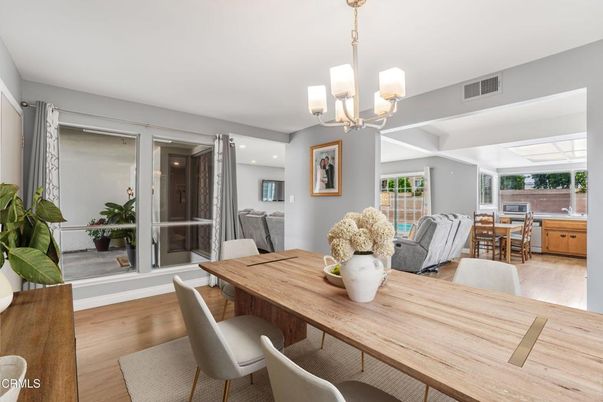 Chandelier, Dining room, Interior, Recessed Lighting, Wood Texture Flooring