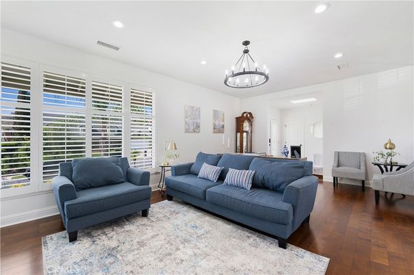 Interior, Living room, Pendant Lights, Recessed Lighting, Wood Texture Flooring