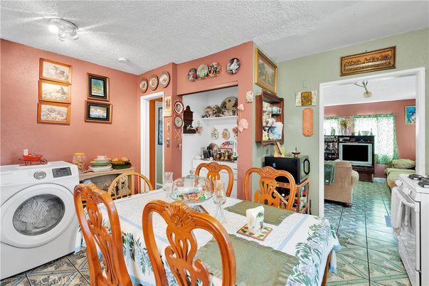Dining room, Interior, Washer