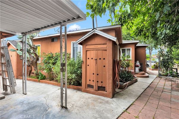 Exterior, Hot Tub