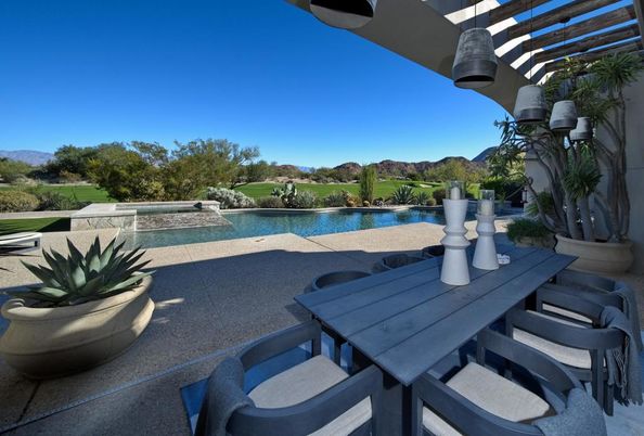 Exterior, Pool, Water
