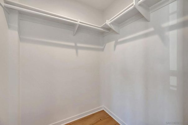 Interior, Walk-in Closets, Wood Texture Flooring