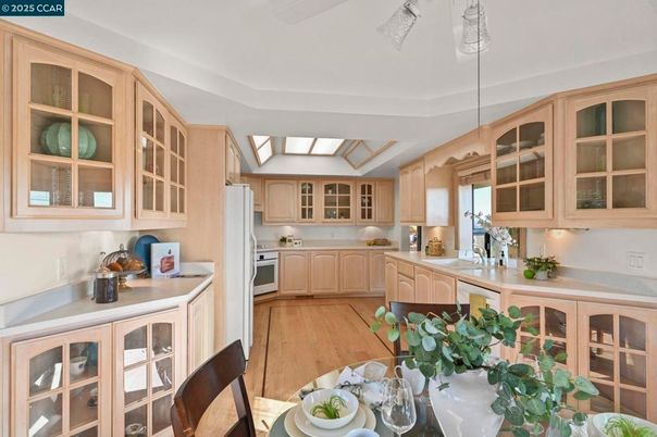 Dining room, Interior, Kitchen, Pendant Lights, Wood Texture Flooring