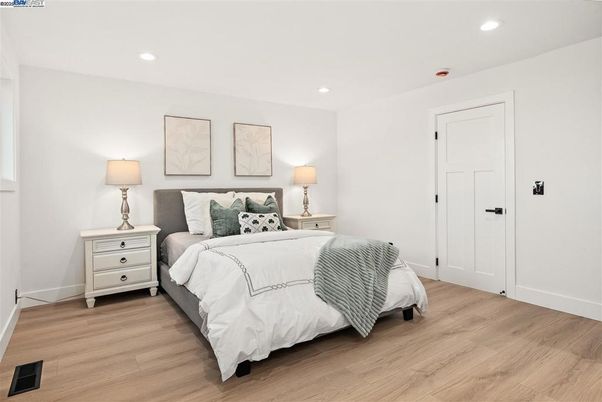 Bedroom, Interior, Recessed Lighting, Wood Texture Flooring