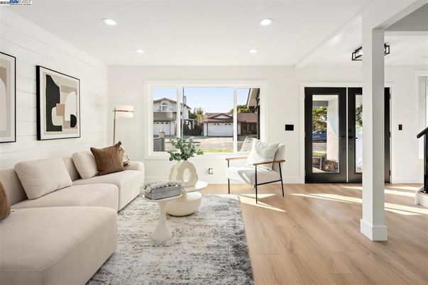 Interior, Living room, Recessed Lighting, Wood Texture Flooring