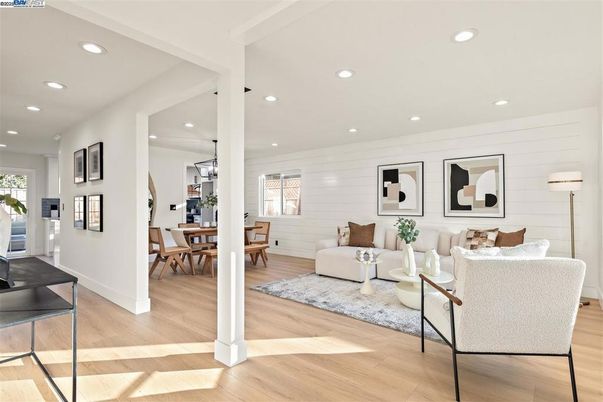 Dining room, Interior, Living room, Recessed Lighting, Wood Texture Flooring