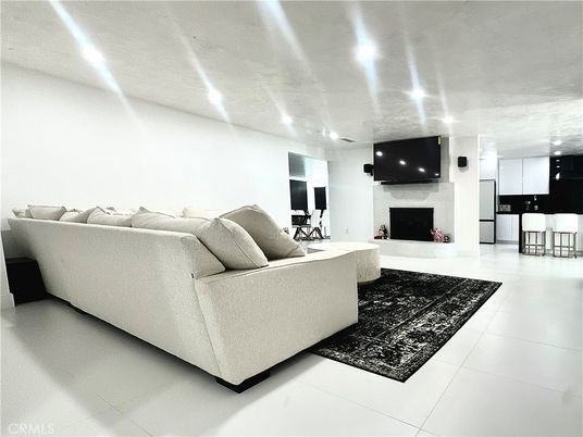 Fireplace, Interior, Living room, Recessed Lighting