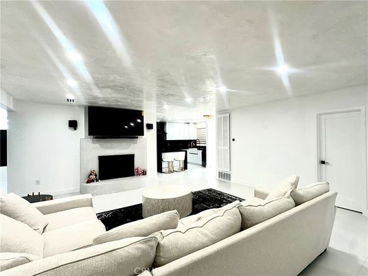 Fireplace, Interior, Living room, Recessed Lighting